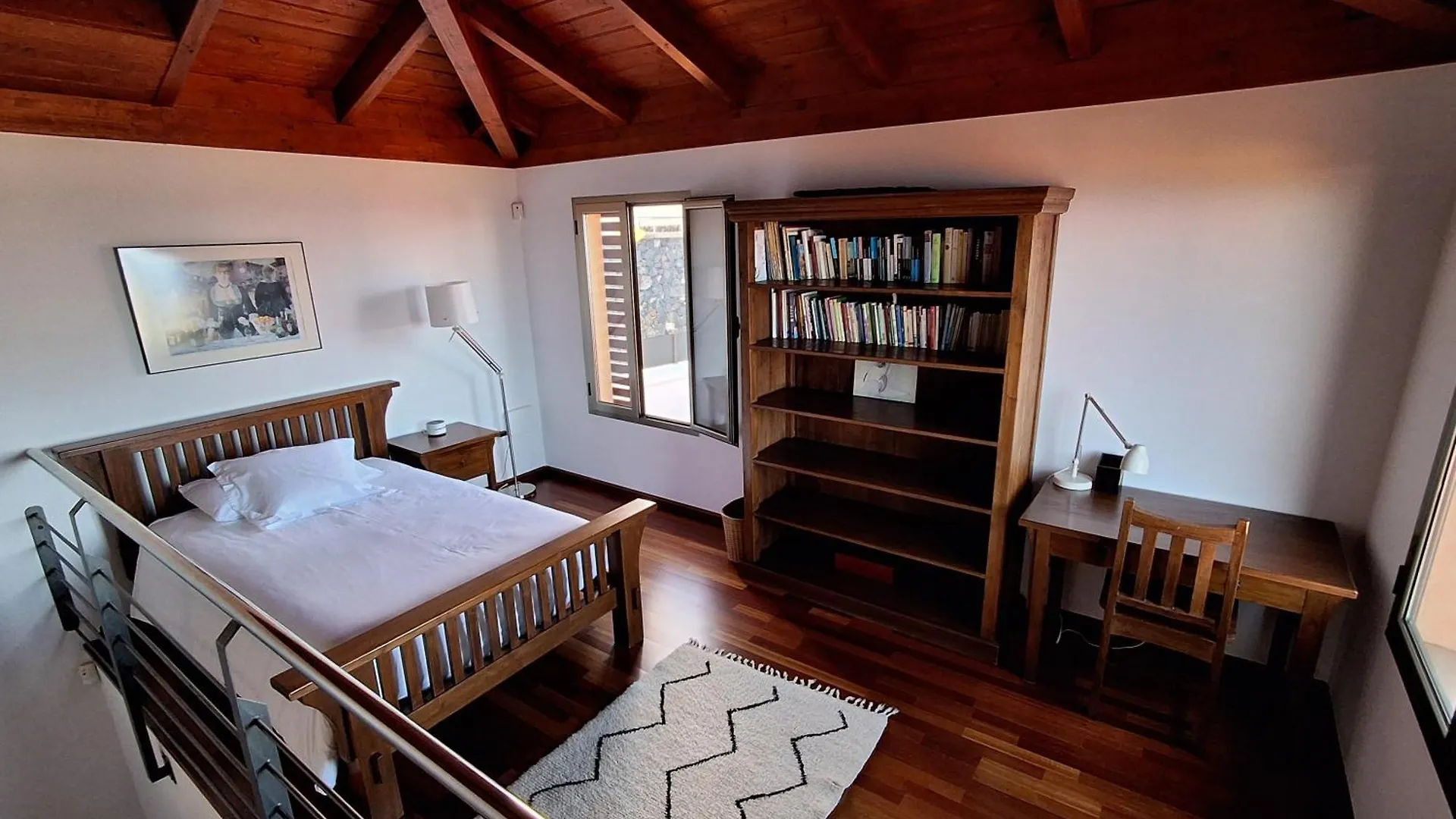 Casa Tagoro, Facing The Ocean contacts